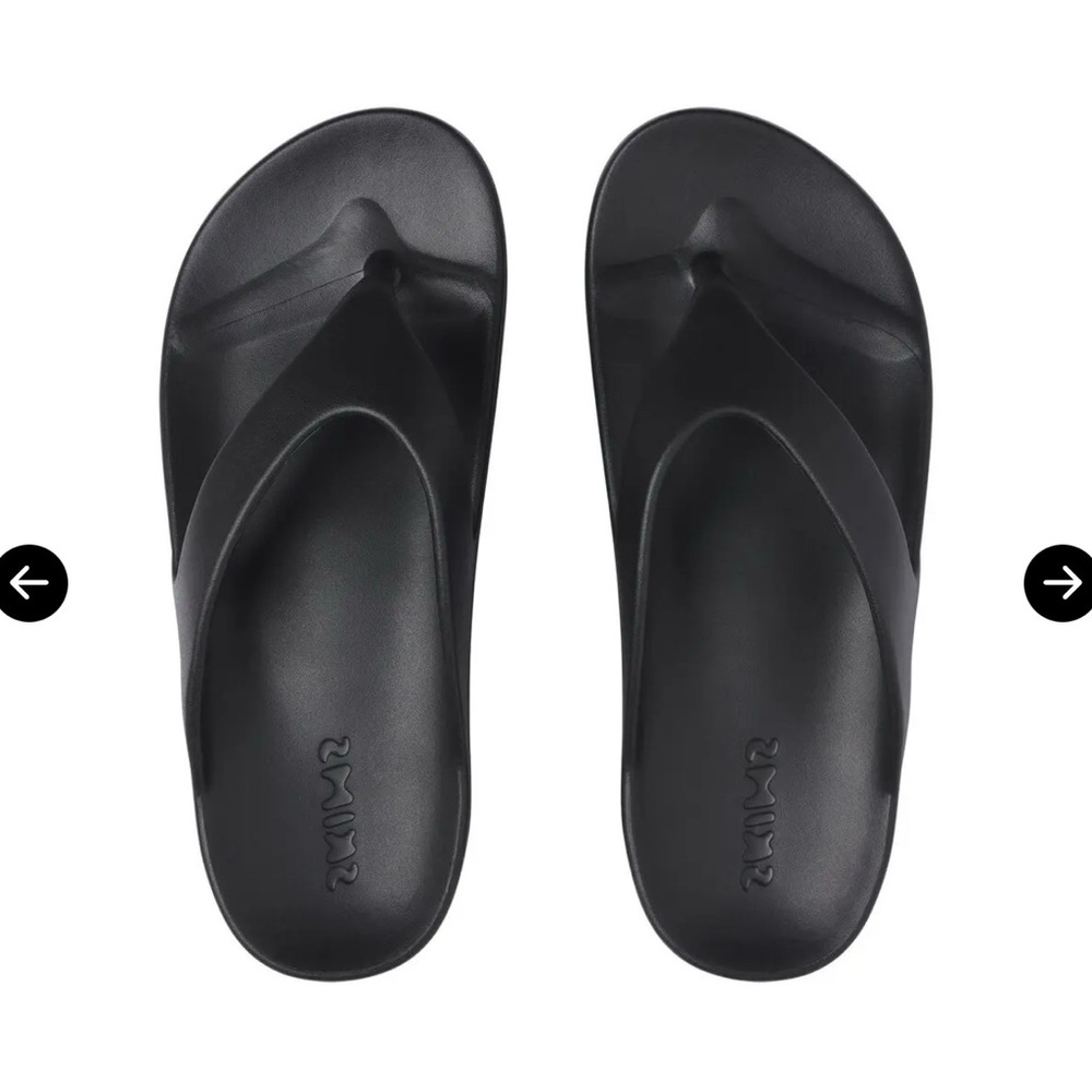 SKIMS Black Molded Sandals